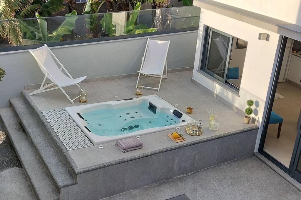 Sunset Avenue For Couple W/ Jacuzzi Spa Hot Water Paul do Mar (Madeira) Exterior foto