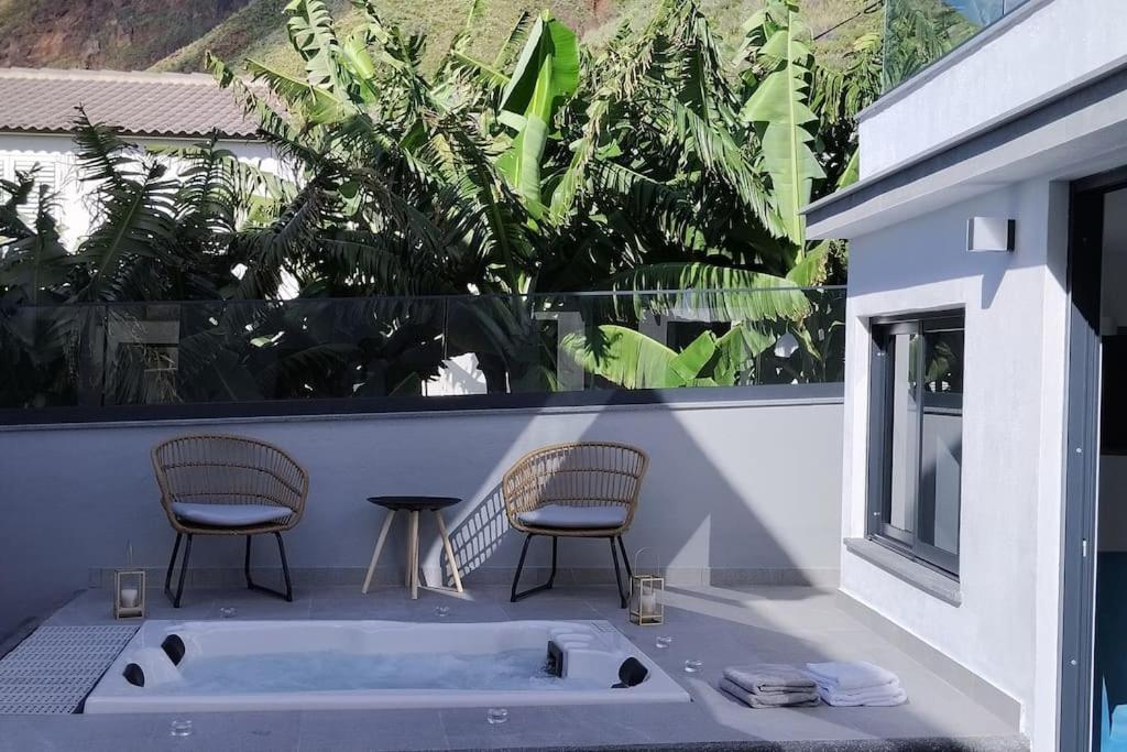 Sunset Avenue For Couple W/ Jacuzzi Spa Hot Water Paul do Mar (Madeira) Exterior foto