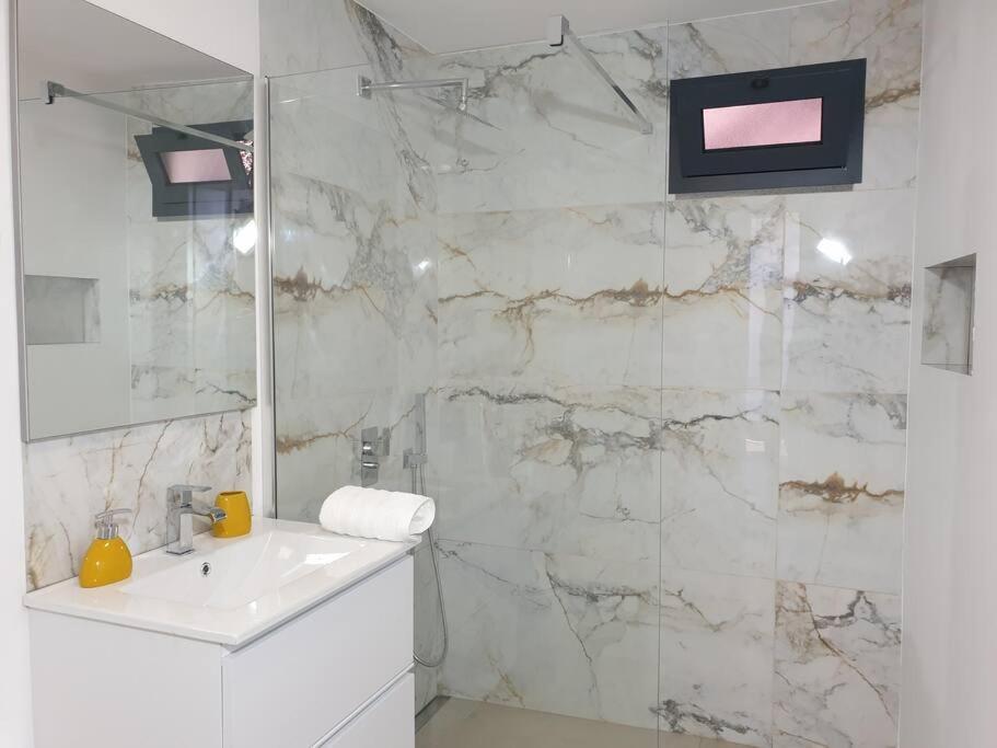 Sunset Avenue For Couple W/ Jacuzzi Spa Hot Water Paul do Mar (Madeira) Exterior foto